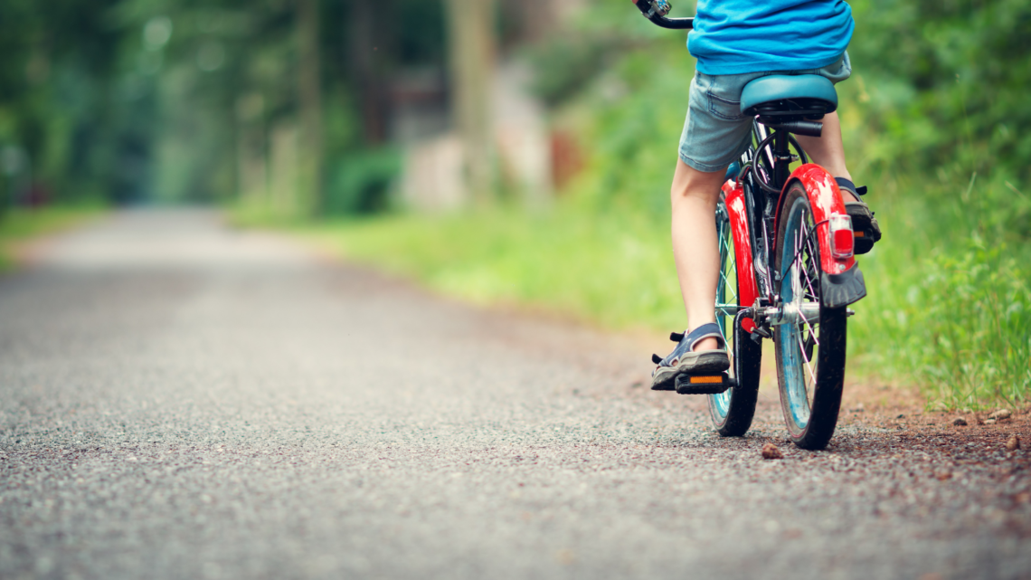 Mi hijo quiere ir en bicicleta al colegio