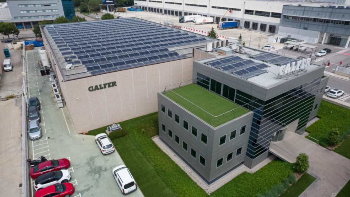 Industrias Galfer instala placas solares para promover la sostenibilidad