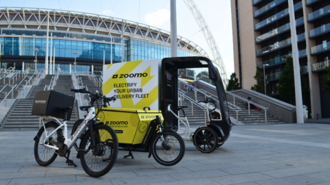 EAV incorpora las bicicletas de Zoomo para la logística urbana